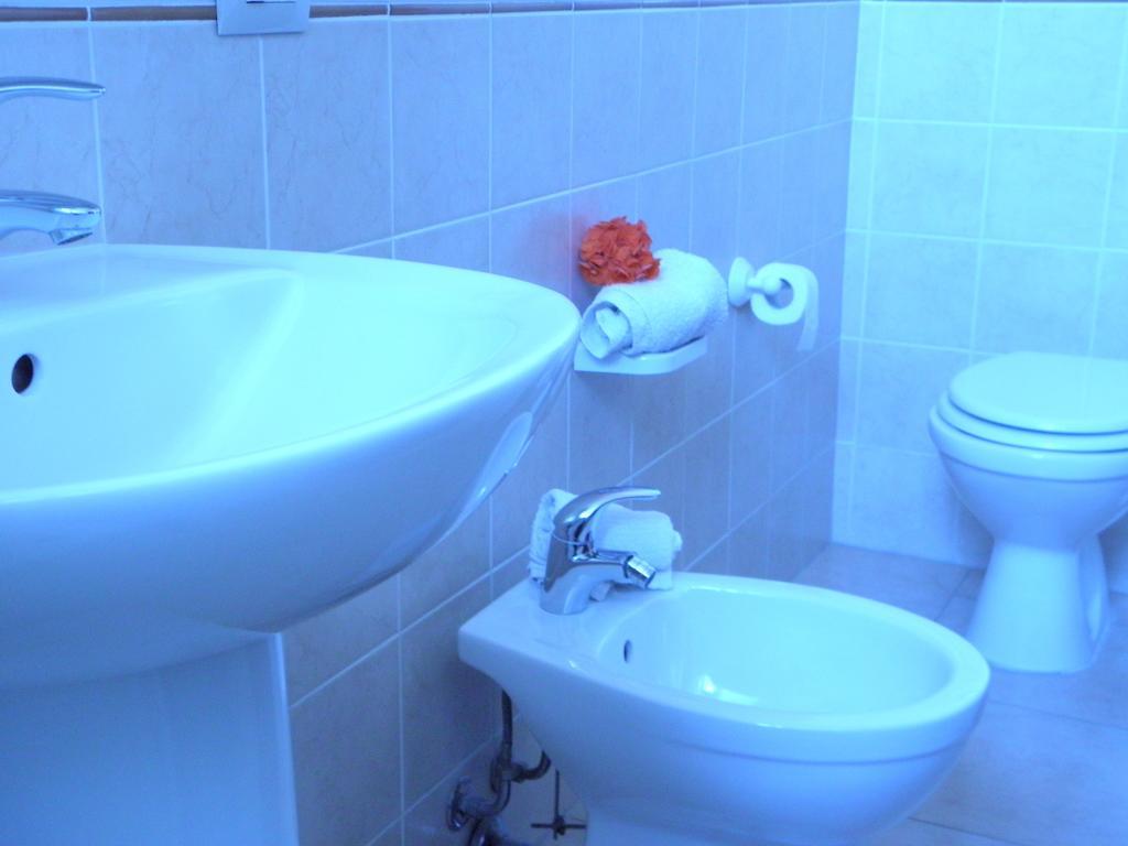 Albergo La Perla Cagliari Phòng bức ảnh